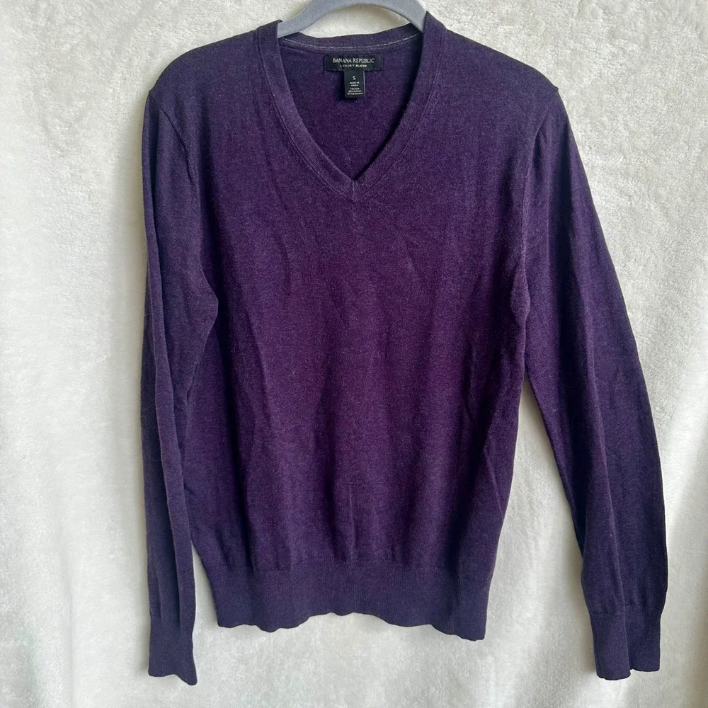 Banana Republic Mens Luxury Blend Purple Silk Cashmere V Neck Sweater Size S